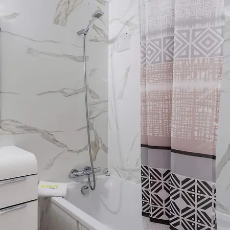 Vivi Homes - Sultana Gym, Pool, Terrace & Sea View