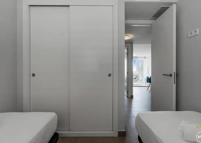 Vivi Homes - Sultana Gym, Pool, Terrace & Sea View * Фуэнхирола