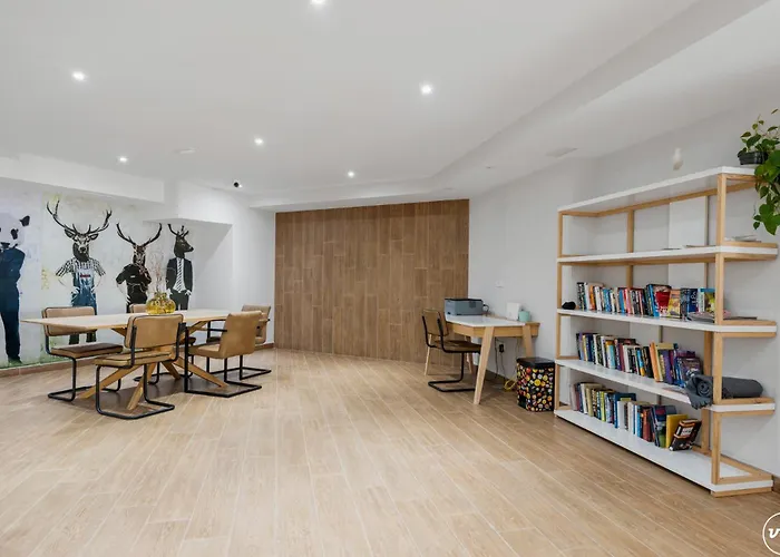 Vivi Homes - Sultana Gym, Pool, Terrace & Sea View Апартаменты Фуэнхирола