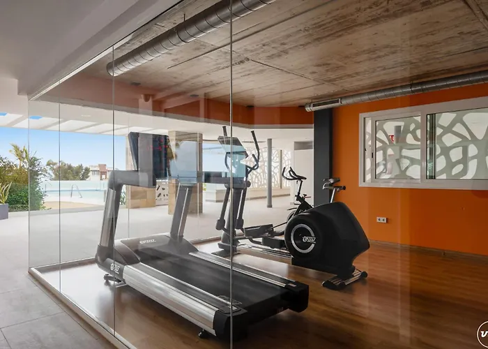 Апартаменты Vivi Homes - Sultana Gym, Pool, Terrace & Sea View