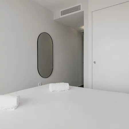 Vivi Homes - Sultana Gym, Pool, Terrace & Sea View *