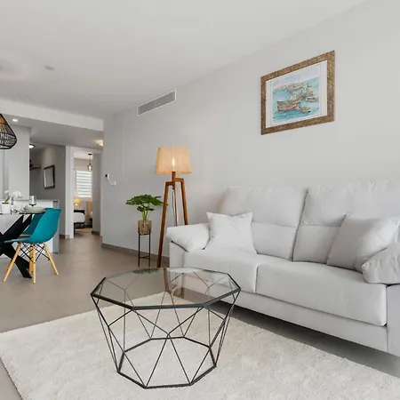 Vivi Homes - Sultana Gym, Pool, Terrace & Sea View Fuengirola