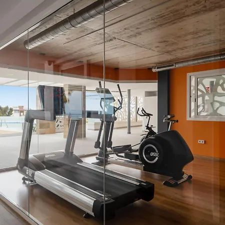 شقة Vivi Homes - Sultana Gym, Pool, Terrace & Sea View
