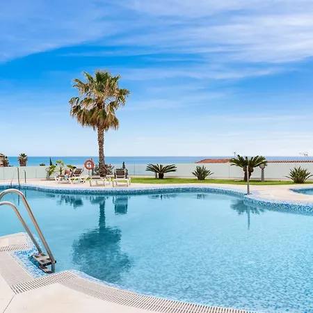 Vivi Homes - Sultana Gym, Pool, Terrace & Sea View *