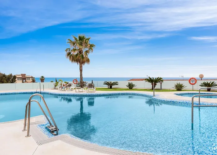 Vivi Homes - Sultana Gym, Pool, Terrace & Sea View *