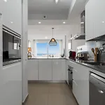 Vivi Homes - Sultana Gym, Pool, Terrace & Sea View Appartement *