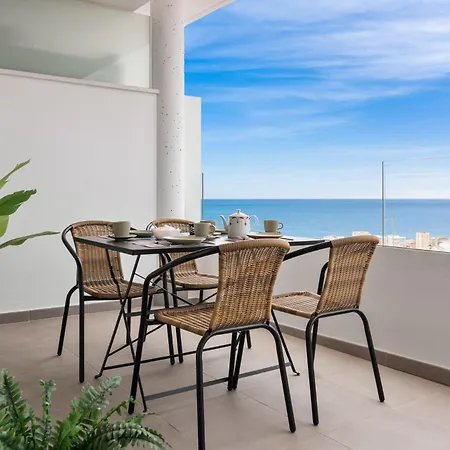 Vivi Homes - Sultana Gym, Pool, Terrace & Sea View Appartement *
